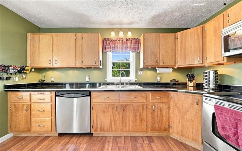 208 Stone Church Rd, Brownsville, 15417, 4 Bedrooms Bedrooms, 6 Rooms Rooms,2 BathroomsBathrooms,Residential,For Sale,Stone Church Rd,1768135