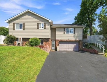 222 Dewitt Ave, Connellsville, 15425, 4 Bedrooms Bedrooms, 13 Rooms Rooms,3 BathroomsBathrooms,Residential,For Sale,Dewitt Ave,1768222