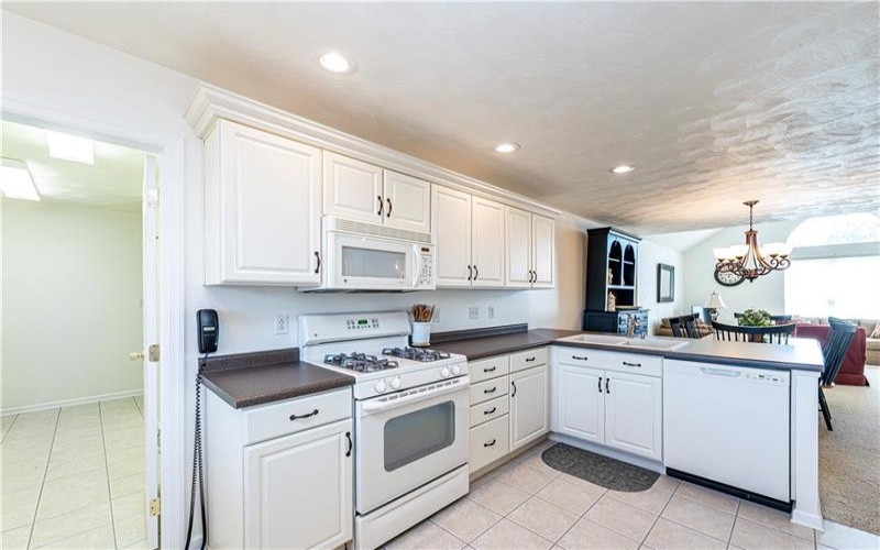 319 Overview Circle, Greensburg, 15601, 2 Bedrooms Bedrooms, 8 Rooms Rooms,3 BathroomsBathrooms,Residential,For Sale,Overview Circle,1768347