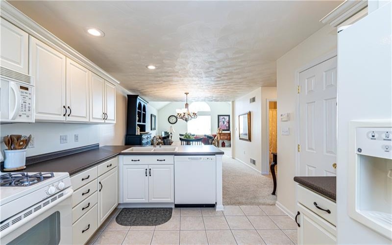 319 Overview Circle, Greensburg, 15601, 2 Bedrooms Bedrooms, 8 Rooms Rooms,3 BathroomsBathrooms,Residential,For Sale,Overview Circle,1768347
