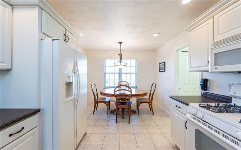 319 Overview Circle, Greensburg, 15601, 2 Bedrooms Bedrooms, 8 Rooms Rooms,3 BathroomsBathrooms,Residential,For Sale,Overview Circle,1768347