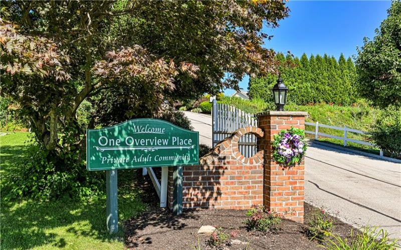 319 Overview Circle, Greensburg, 15601, 2 Bedrooms Bedrooms, 8 Rooms Rooms,3 BathroomsBathrooms,Residential,For Sale,Overview Circle,1768347