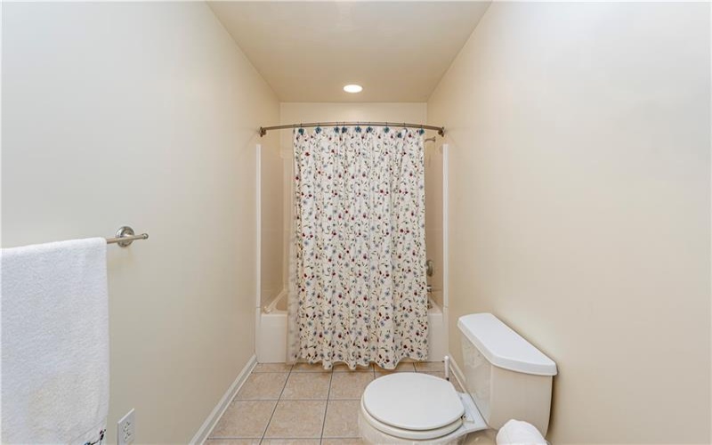 319 Overview Circle, Greensburg, 15601, 2 Bedrooms Bedrooms, 8 Rooms Rooms,3 BathroomsBathrooms,Residential,For Sale,Overview Circle,1768347