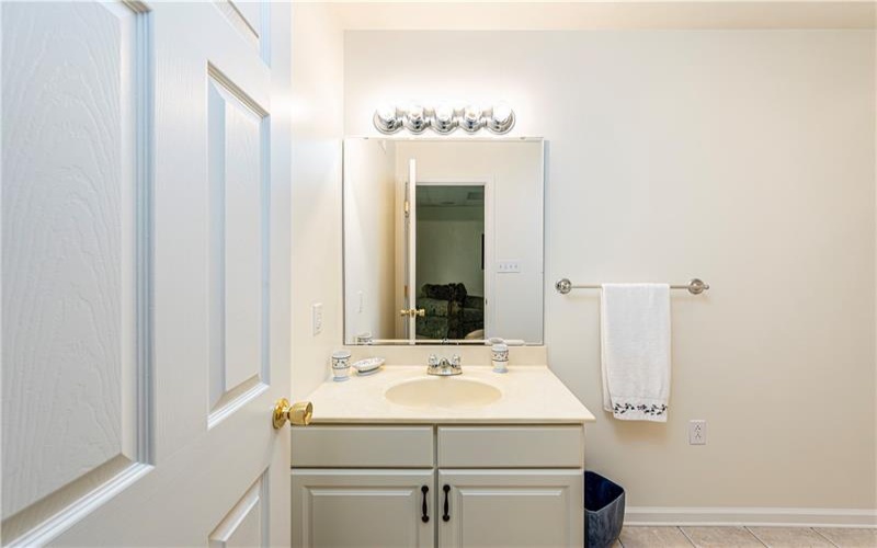 319 Overview Circle, Greensburg, 15601, 2 Bedrooms Bedrooms, 8 Rooms Rooms,3 BathroomsBathrooms,Residential,For Sale,Overview Circle,1768347