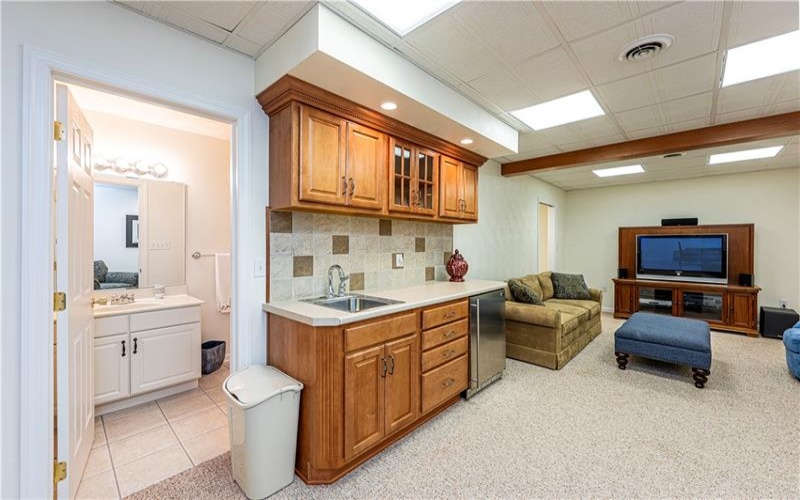319 Overview Circle, Greensburg, 15601, 2 Bedrooms Bedrooms, 8 Rooms Rooms,3 BathroomsBathrooms,Residential,For Sale,Overview Circle,1768347