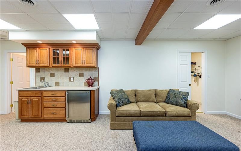 319 Overview Circle, Greensburg, 15601, 2 Bedrooms Bedrooms, 8 Rooms Rooms,3 BathroomsBathrooms,Residential,For Sale,Overview Circle,1768347