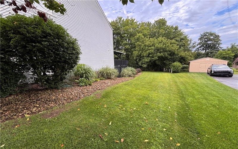 10232 Lavonne Dr, North Huntingdon, 15642, 4 Bedroom Bedrooms, 11 Room Rooms,3.1 BathroomBathrooms,Residential,For Sale,Lavonne Dr,1768348