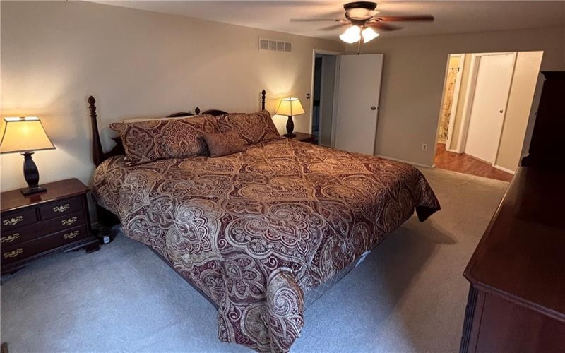 10232 Lavonne Dr, North Huntingdon, 15642, 4 Bedroom Bedrooms, 11 Room Rooms,3.1 BathroomBathrooms,Residential,For Sale,Lavonne Dr,1768348