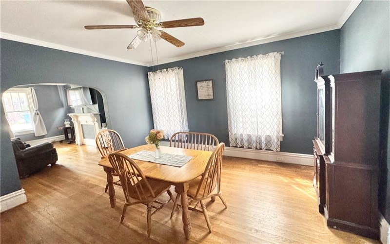510 Market St, Scottdale, 15683, 4 Bedroom Bedrooms, 7 Room Rooms,2.1 BathroomBathrooms,Residential,For Sale,Market St,1768353