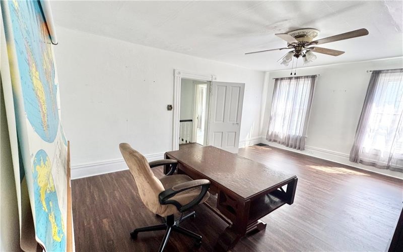 510 Market St, Scottdale, 15683, 4 Bedroom Bedrooms, 7 Room Rooms,2.1 BathroomBathrooms,Residential,For Sale,Market St,1768353