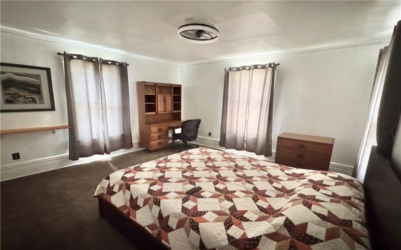 510 Market St, Scottdale, 15683, 4 Bedroom Bedrooms, 7 Room Rooms,2.1 BathroomBathrooms,Residential,For Sale,Market St,1768353