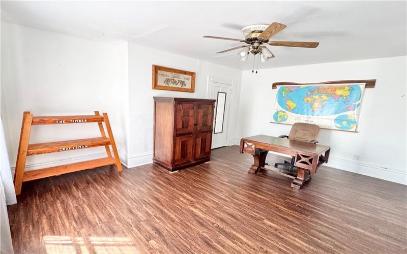 510 Market St, Scottdale, 15683, 4 Bedroom Bedrooms, 7 Room Rooms,2.1 BathroomBathrooms,Residential,For Sale,Market St,1768353