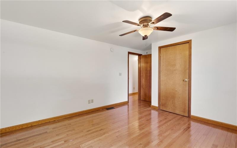 617 Stewart St, Berlin, 15530, 4 Bedrooms Bedrooms, 8 Rooms Rooms,3 BathroomsBathrooms,Residential,For Sale,Stewart St,1768419