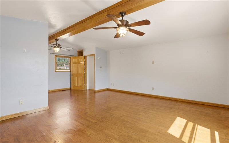 617 Stewart St, Berlin, 15530, 4 Bedrooms Bedrooms, 8 Rooms Rooms,3 BathroomsBathrooms,Residential,For Sale,Stewart St,1768419