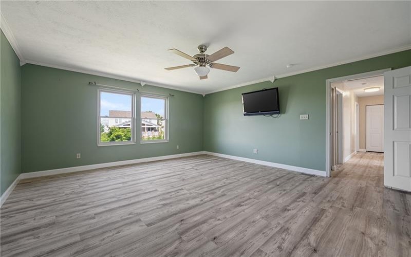1342 Morgan Cir, Canonsburg, 15317, 4 Bedrooms Bedrooms, 11 Rooms Rooms,2.2 BathroomsBathrooms,Residential,For Sale,Morgan Cir,1761670