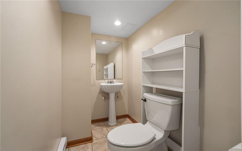 1342 Morgan Cir, Canonsburg, 15317, 4 Bedrooms Bedrooms, 11 Rooms Rooms,2.2 BathroomsBathrooms,Residential,For Sale,Morgan Cir,1761670