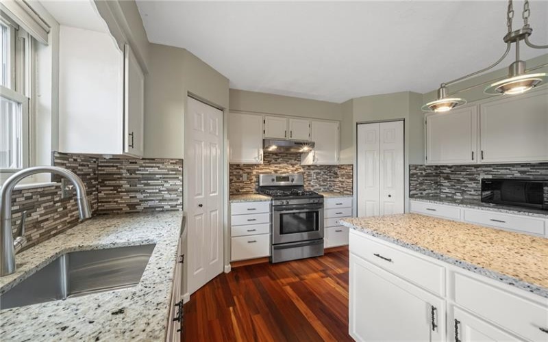 1342 Morgan Cir, Canonsburg, 15317, 4 Bedrooms Bedrooms, 11 Rooms Rooms,2.2 BathroomsBathrooms,Residential,For Sale,Morgan Cir,1761670