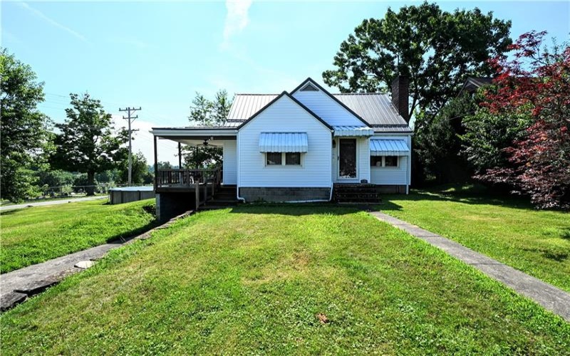 120 REED AVENUE, Belle Vernon, 15012, 3 Bedrooms Bedrooms, 7 Rooms Rooms,1 BathroomBathrooms,Residential,For Sale,REED AVENUE,1764447