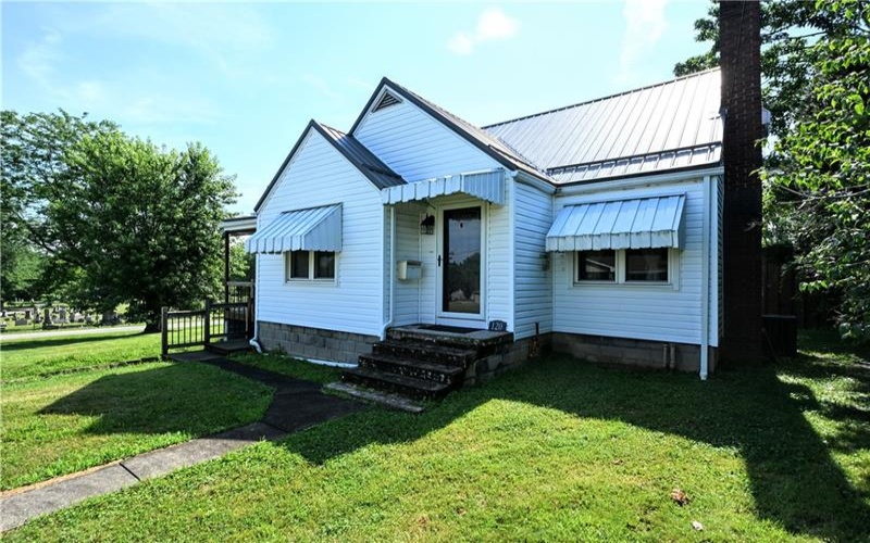 120 REED AVENUE, Belle Vernon, 15012, 3 Bedrooms Bedrooms, 7 Rooms Rooms,1 BathroomBathrooms,Residential,For Sale,REED AVENUE,1764447