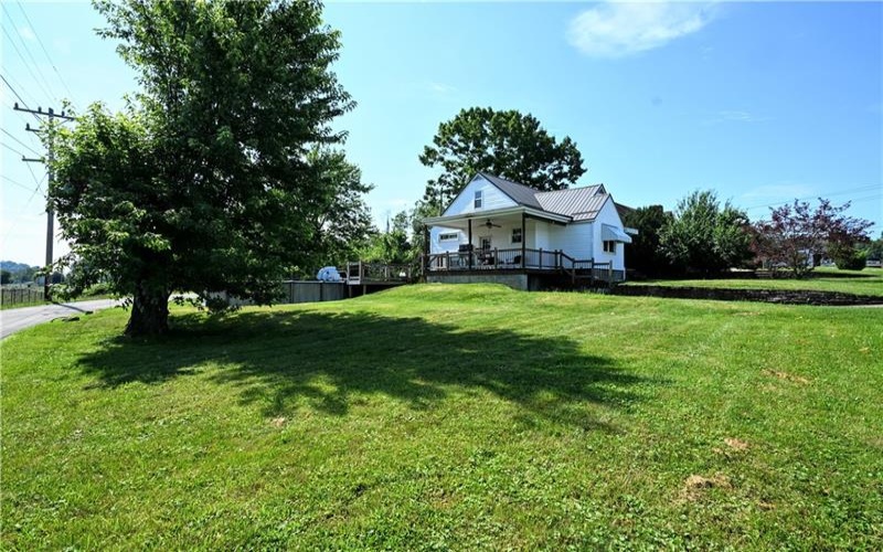 120 REED AVENUE, Belle Vernon, 15012, 3 Bedrooms Bedrooms, 7 Rooms Rooms,1 BathroomBathrooms,Residential,For Sale,REED AVENUE,1764447