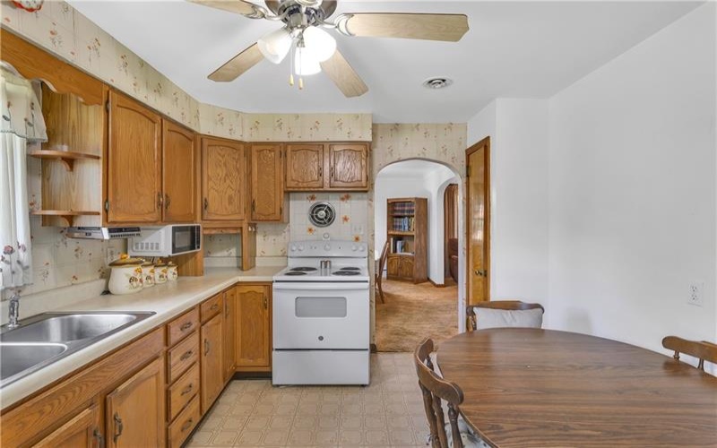 108 Fairview Street, Delmont, 15626, 3 Bedrooms Bedrooms, 8 Rooms Rooms,2 BathroomsBathrooms,Residential,For Sale,Fairview Street,1768373