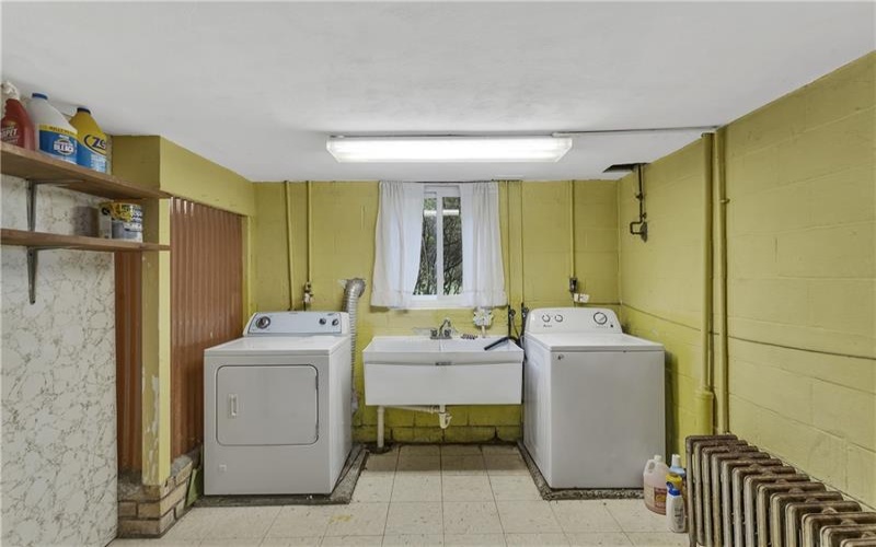 108 Fairview Street, Delmont, 15626, 3 Bedrooms Bedrooms, 8 Rooms Rooms,2 BathroomsBathrooms,Residential,For Sale,Fairview Street,1768373