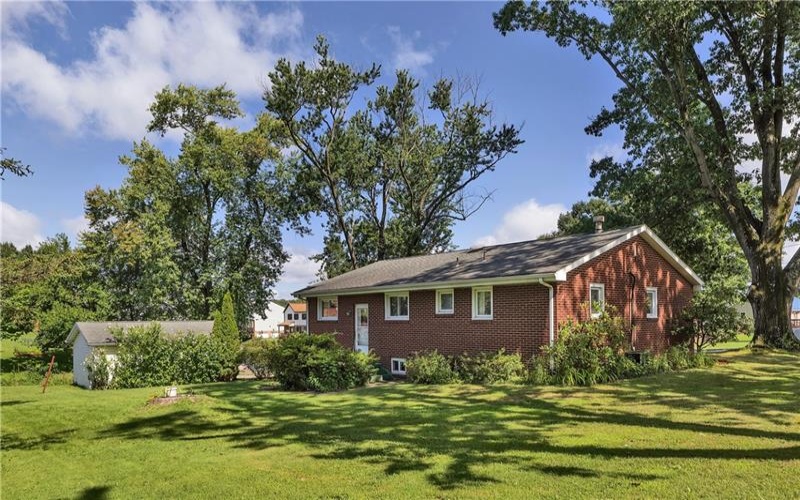 108 Fairview Street, Delmont, 15626, 3 Bedrooms Bedrooms, 8 Rooms Rooms,2 BathroomsBathrooms,Residential,For Sale,Fairview Street,1768373