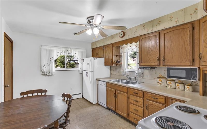 108 Fairview Street, Delmont, 15626, 3 Bedrooms Bedrooms, 8 Rooms Rooms,2 BathroomsBathrooms,Residential,For Sale,Fairview Street,1768373