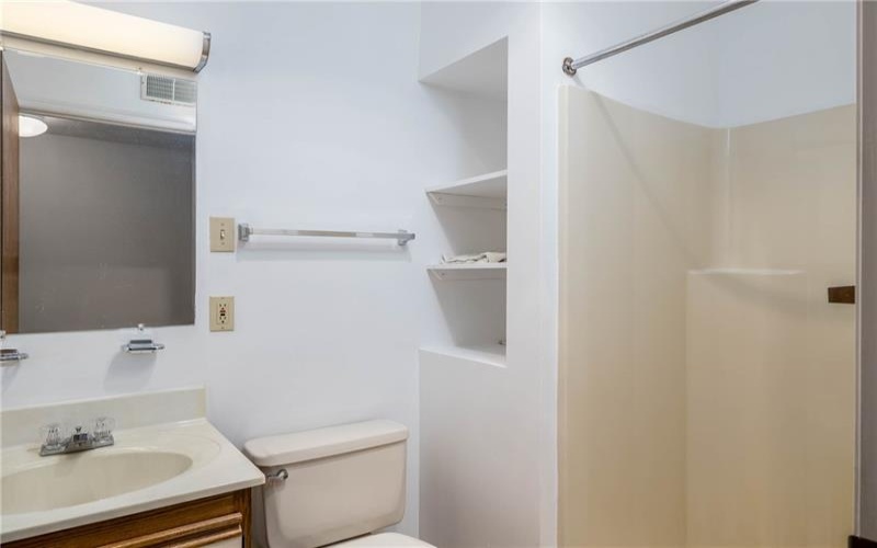 820 S Main St, Washington, 15301, 2 Bedrooms Bedrooms, 5 Rooms Rooms,2 BathroomsBathrooms,Residential,For Sale,S Main St,1768480