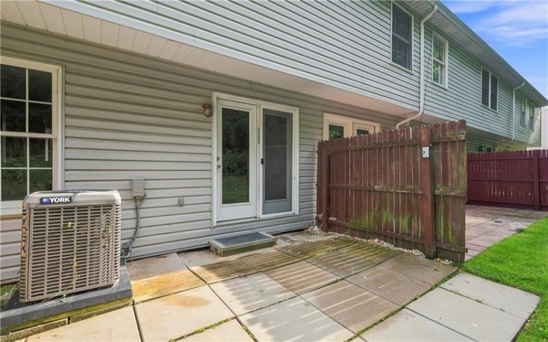 235 Fieldbrook Drive, Canonsburg, 15317, 2 Bedrooms Bedrooms, 6 Rooms Rooms,1.1 BathroomsBathrooms,Residential,For Sale,Fieldbrook Drive,1768483