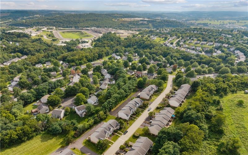 235 Fieldbrook Drive, Canonsburg, 15317, 2 Bedrooms Bedrooms, 6 Rooms Rooms,1.1 BathroomsBathrooms,Residential,For Sale,Fieldbrook Drive,1768483