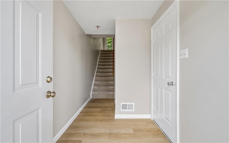235 Fieldbrook Drive, Canonsburg, 15317, 2 Bedrooms Bedrooms, 6 Rooms Rooms,1.1 BathroomsBathrooms,Residential,For Sale,Fieldbrook Drive,1768483