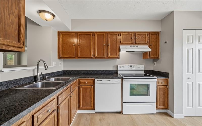 235 Fieldbrook Drive, Canonsburg, 15317, 2 Bedrooms Bedrooms, 6 Rooms Rooms,1.1 BathroomsBathrooms,Residential,For Sale,Fieldbrook Drive,1768483