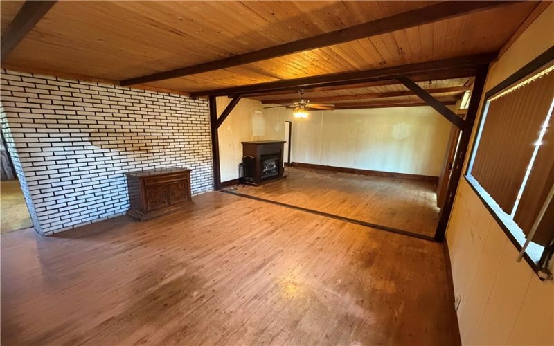 401 2nd St, Vestaburg, 15368, 2 Bedrooms Bedrooms, ,1 BathroomBathrooms,Residential,For Sale,2nd St,1768486