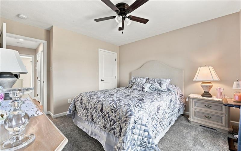 1006 Black Sands Dr, Jeannette, 15644, 4 Bedroom Bedrooms, 9 Room Rooms,3 BathroomBathrooms,Residential,For Sale,Black Sands Dr,1768489