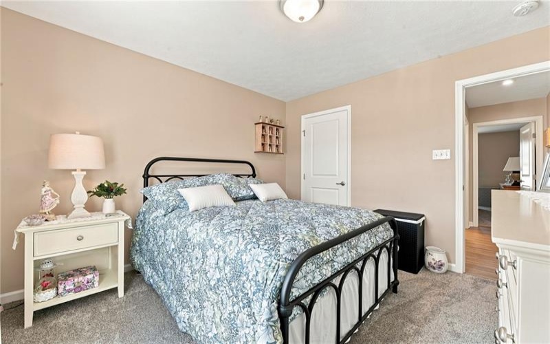 1006 Black Sands Dr, Jeannette, 15644, 4 Bedroom Bedrooms, 9 Room Rooms,3 BathroomBathrooms,Residential,For Sale,Black Sands Dr,1768489