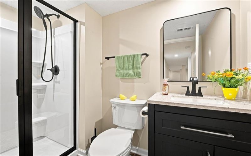 1006 Black Sands Dr, Jeannette, 15644, 4 Bedroom Bedrooms, 9 Room Rooms,3 BathroomBathrooms,Residential,For Sale,Black Sands Dr,1768489