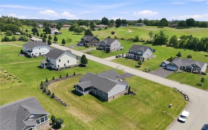 1006 Black Sands Dr, Jeannette, 15644, 4 Bedroom Bedrooms, 9 Room Rooms,3 BathroomBathrooms,Residential,For Sale,Black Sands Dr,1768489