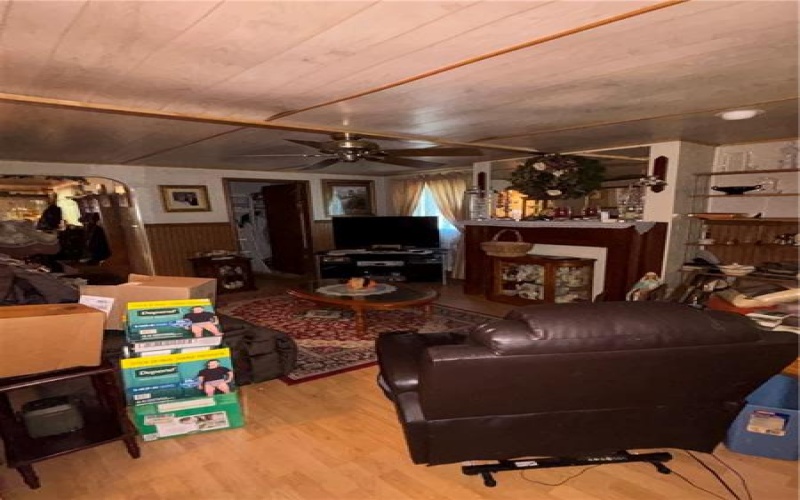 136 Hatfield Rd, Smock, 15480, 4 Bedrooms Bedrooms, 8 Rooms Rooms,2.1 BathroomsBathrooms,Residential,For Sale,Hatfield Rd,1768497