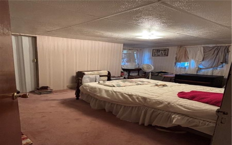 136 Hatfield Rd, Smock, 15480, 4 Bedrooms Bedrooms, 8 Rooms Rooms,2.1 BathroomsBathrooms,Residential,For Sale,Hatfield Rd,1768497