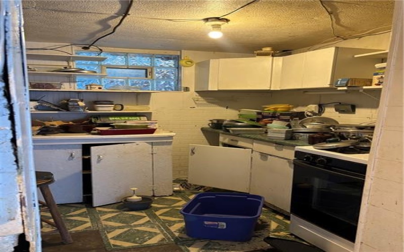 136 Hatfield Rd, Smock, 15480, 4 Bedroom Bedrooms, 8 Room Rooms,2.1 BathroomBathrooms,Residential,For Sale,Hatfield Rd,1768497