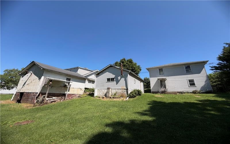1022 Mapletown Road, Greensboro, 15338, 3 Bedrooms Bedrooms, 7 Rooms Rooms,1.1 BathroomsBathrooms,Residential,For Sale,Mapletown Road,1768591