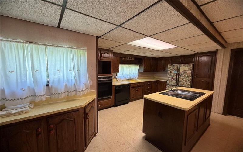 1022 Mapletown Road, Greensboro, 15338, 3 Bedrooms Bedrooms, 7 Rooms Rooms,1.1 BathroomsBathrooms,Residential,For Sale,Mapletown Road,1768591
