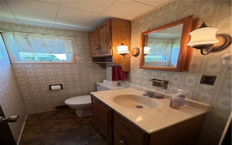 1022 Mapletown Road, Greensboro, 15338, 3 Bedrooms Bedrooms, 7 Rooms Rooms,1.1 BathroomsBathrooms,Residential,For Sale,Mapletown Road,1768591