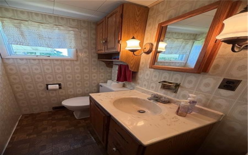 1022 Mapletown Road, Greensboro, 15338, 3 Bedrooms Bedrooms, 7 Rooms Rooms,1.1 BathroomsBathrooms,Residential,For Sale,Mapletown Road,1768591