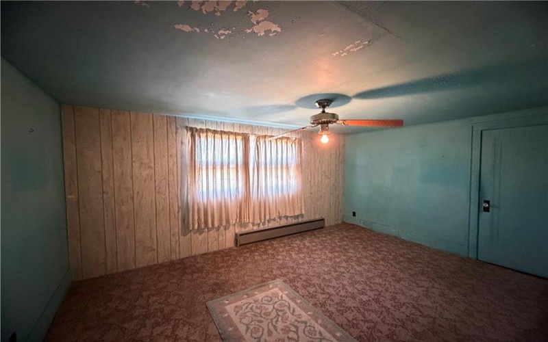 1022 Mapletown Road, Greensboro, 15338, 3 Bedrooms Bedrooms, 7 Rooms Rooms,1.1 BathroomsBathrooms,Residential,For Sale,Mapletown Road,1768591