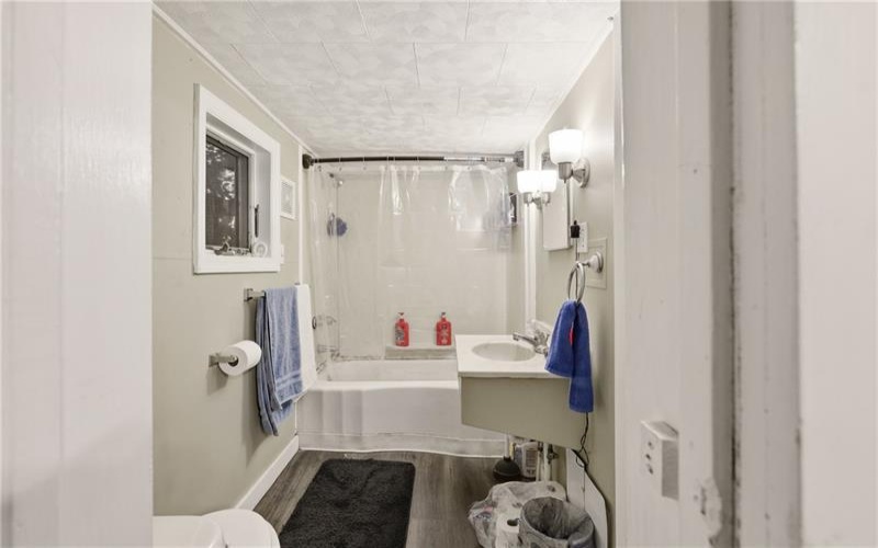 214 Vine St, Mount Pleasant, 15666, 2 Bedrooms Bedrooms, ,1.1 BathroomsBathrooms,Residential,For Sale,Vine St,1768604