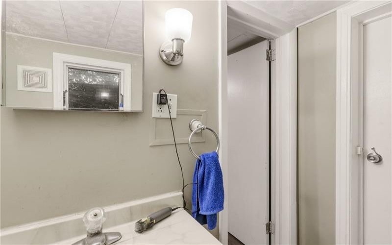214 Vine St, Mount Pleasant, 15666, 2 Bedrooms Bedrooms, ,1.1 BathroomsBathrooms,Residential,For Sale,Vine St,1768604
