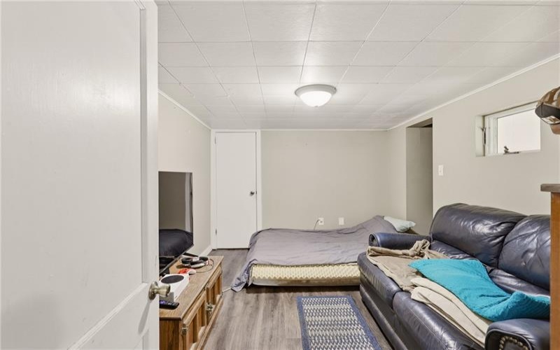 214 Vine St, Mount Pleasant, 15666, 2 Bedrooms Bedrooms, ,1.1 BathroomsBathrooms,Residential,For Sale,Vine St,1768604