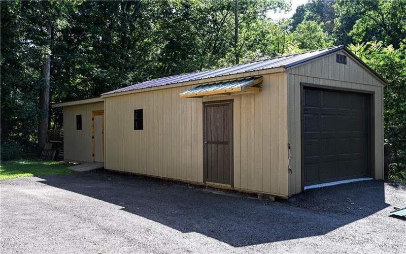 382 Fry Hollow, Hunker, 15639, 3 Bedroom Bedrooms, ,2 BathroomBathrooms,Residential,For Sale,Fry Hollow,1768605